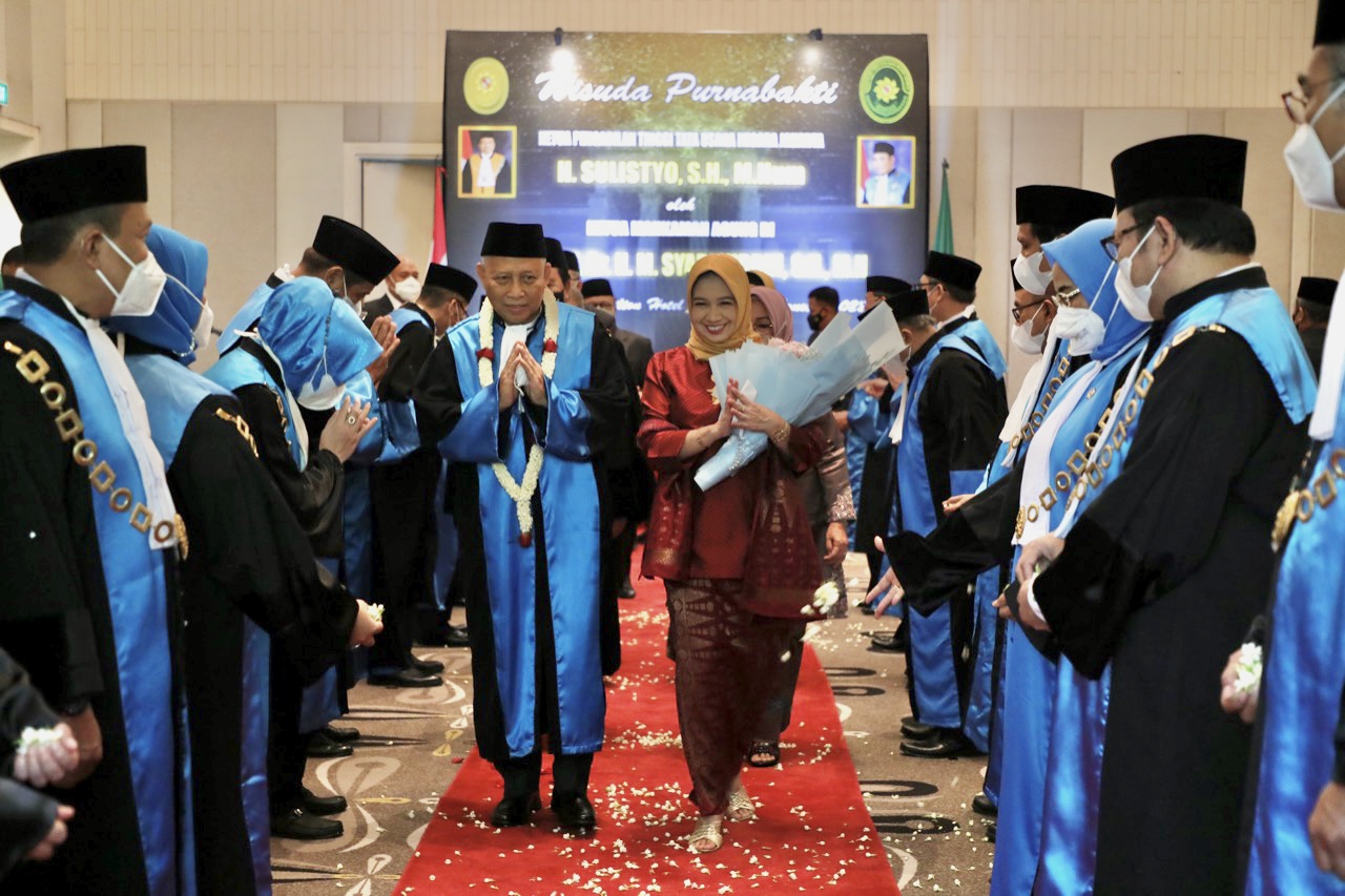 wisuda-purnabakti-ke ...
