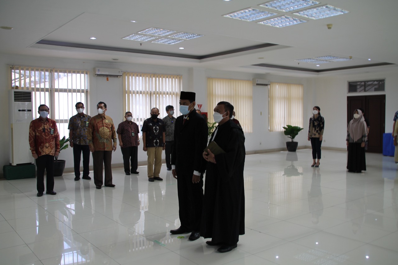 pengambilan-sumpah-j ...